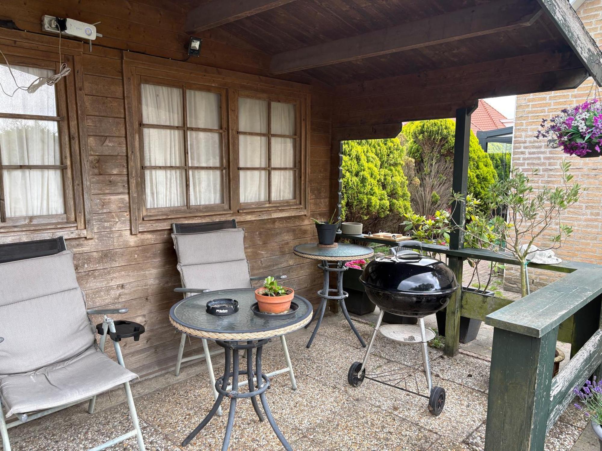 La Casa Aan Zee Appartement *